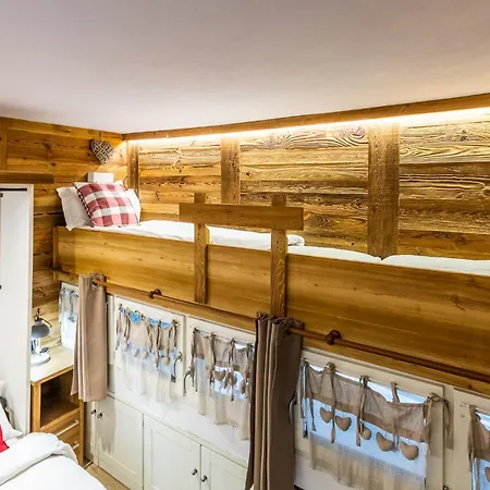 Hellochalet Cervino Ski-in Ski-out Holiday home Breuil-Cervinia